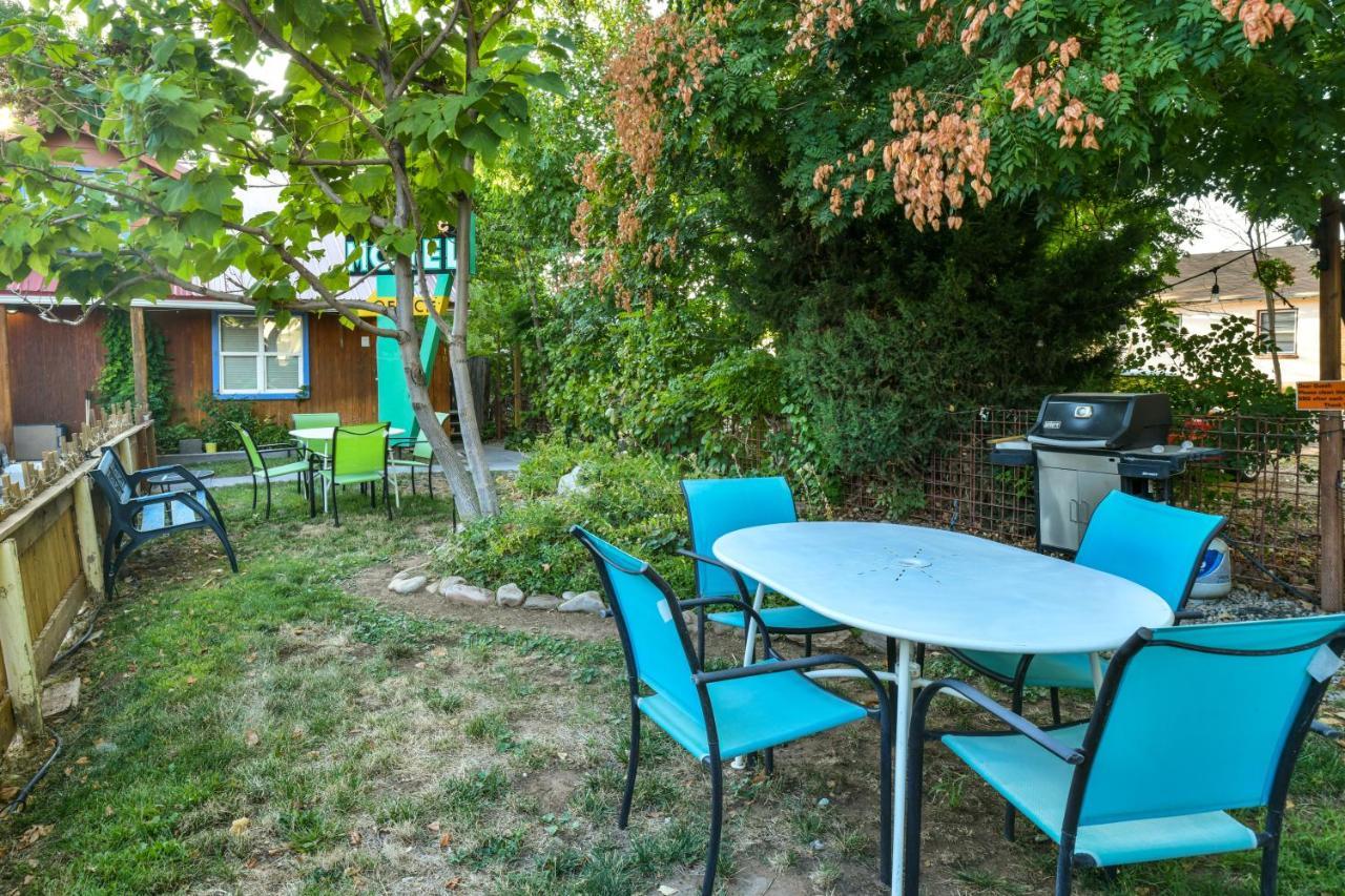 Lodge 5 - Downtown Location. Studio With Shared Hot Tub. Minutes To Arches N.P. 摩押 外观 照片